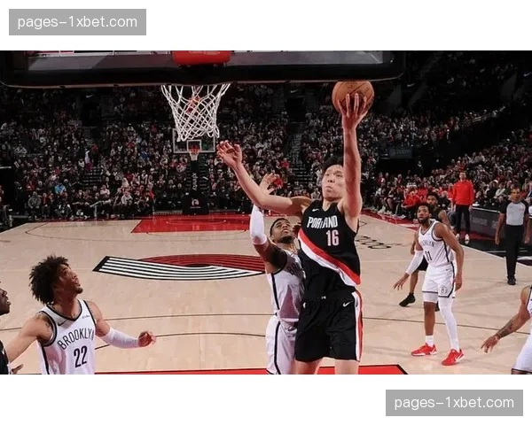 篮网后场篮板保护不力,给予对手过多二次进攻机会 篮网后场篮板保护不力,给予对手过多二次进攻机会